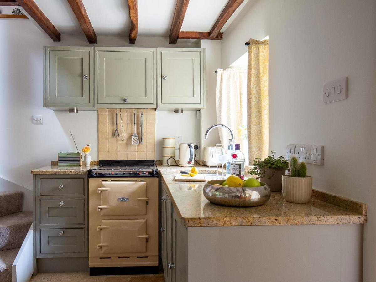 Climbing Rose Cottage - Dog Friendly - Peaceful Cotswold Cottage Adlestrop Exterior photo